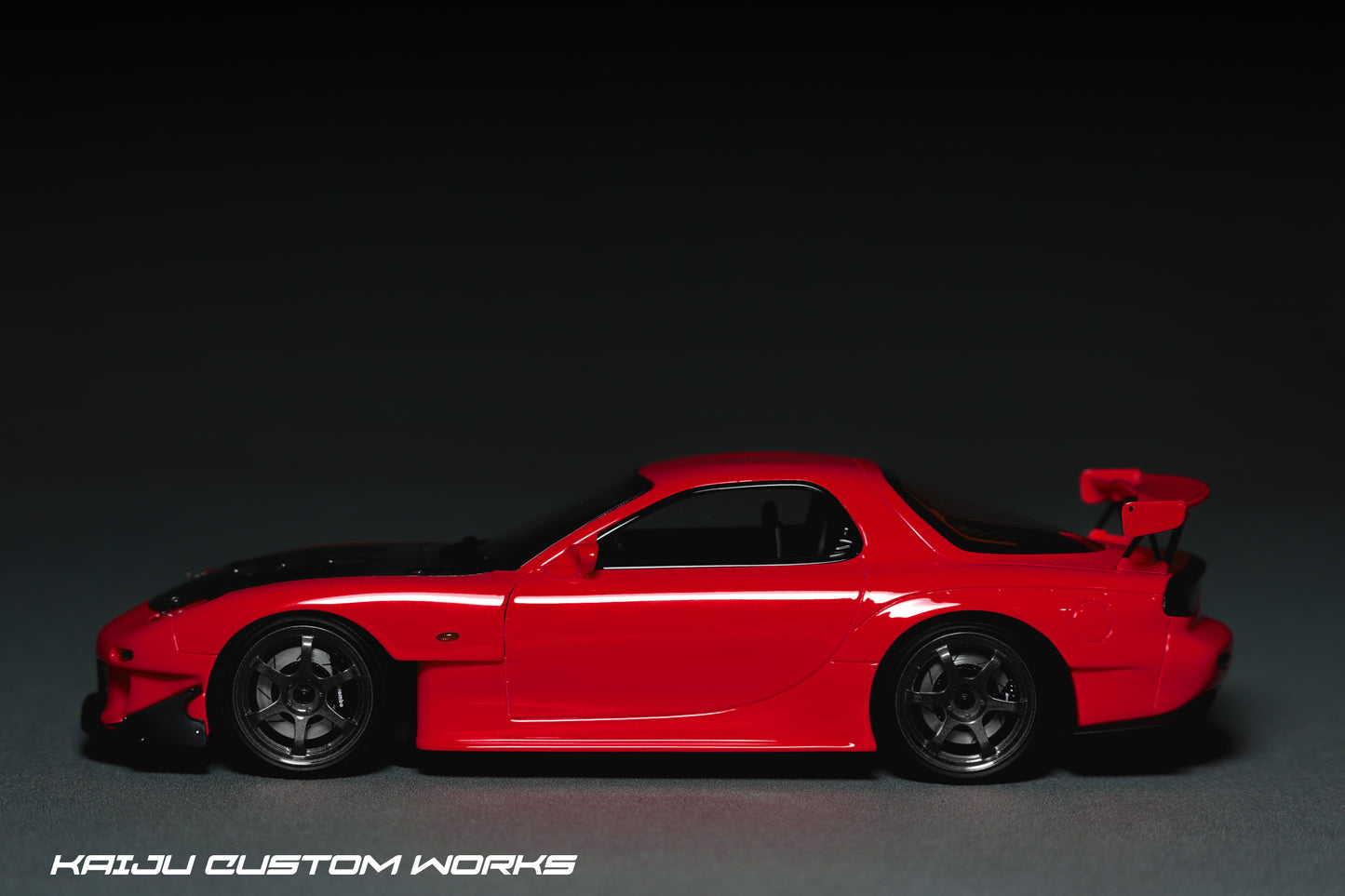 RE Amemiya Mazda RX-7 (Carbon Hood, Red) (PRE ORDER)